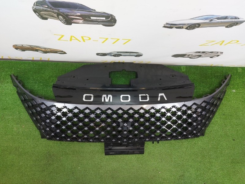 Решетка радиатора передняя C5