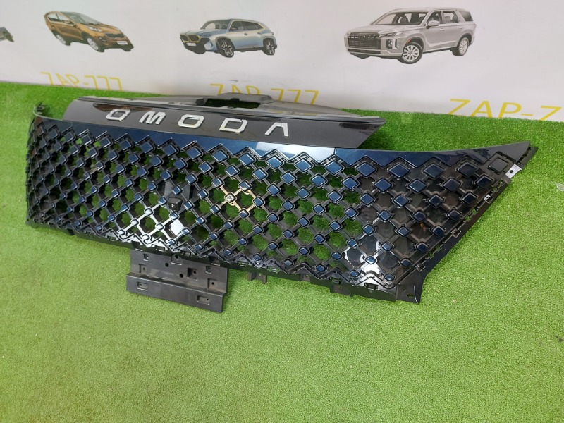 Решетка радиатора передняя C5 Решетка радиатора передняя C5