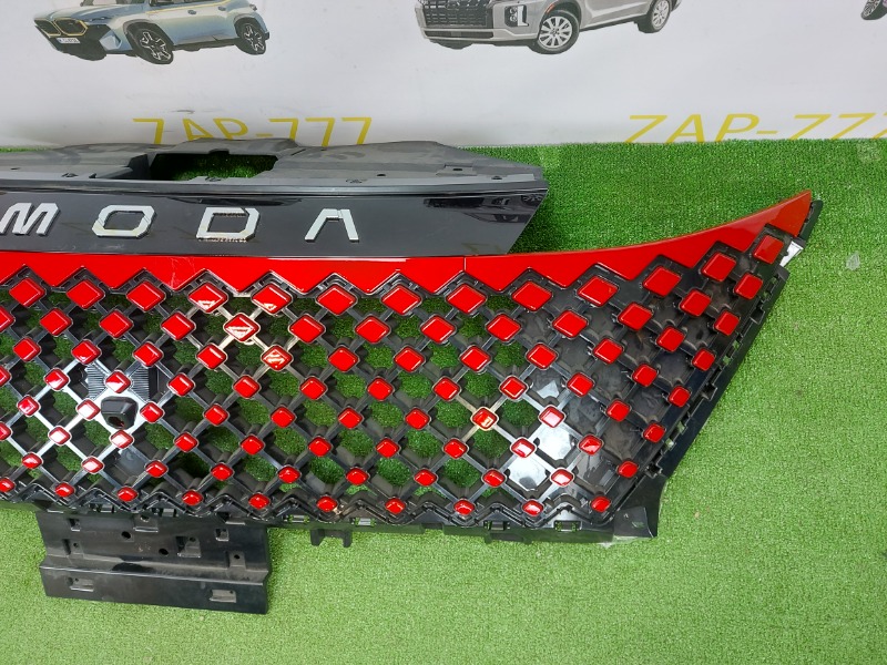 Решетка радиатора передняя C5