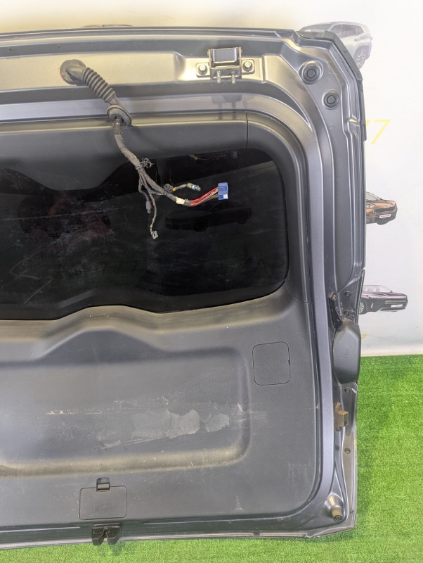 Крышка багажника GS3