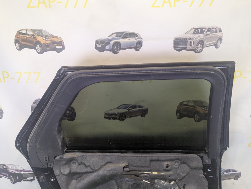 Дверь задняя левая CS95