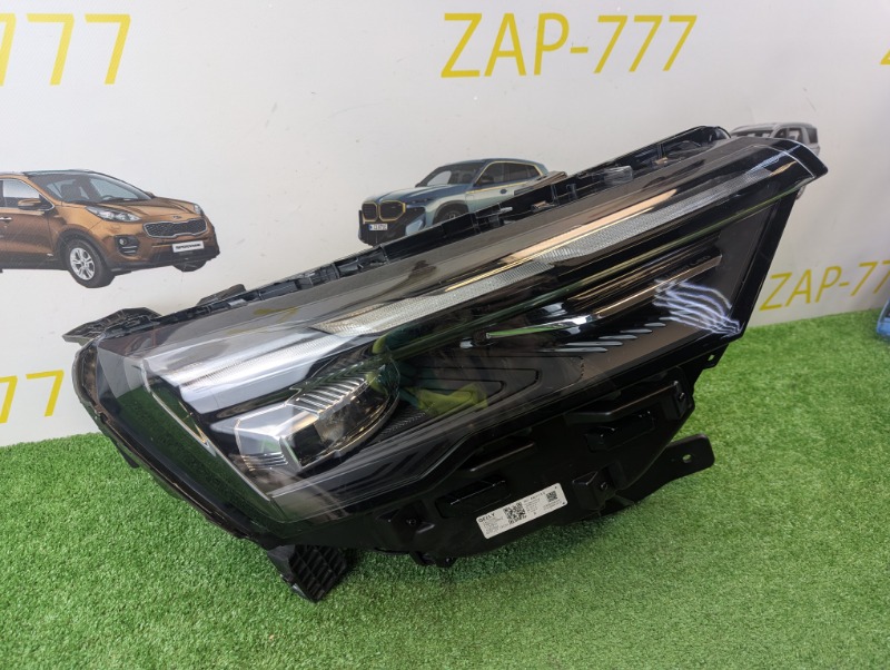 Фара правая OKAVANGO VX11