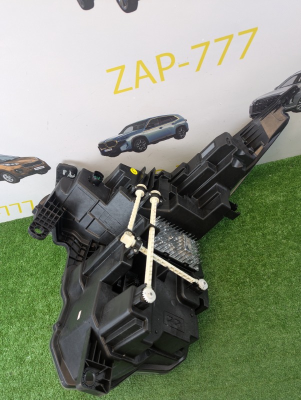 Фара правая GS3