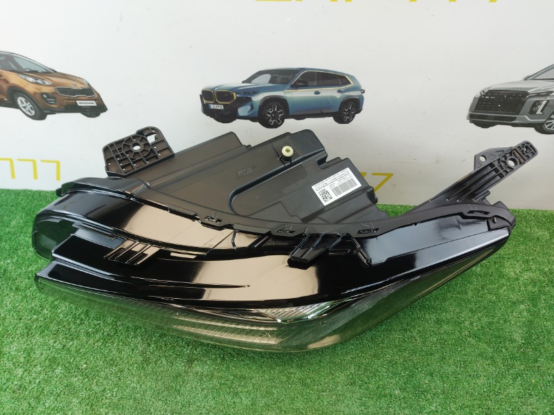 Фара передняя левая PREFACE