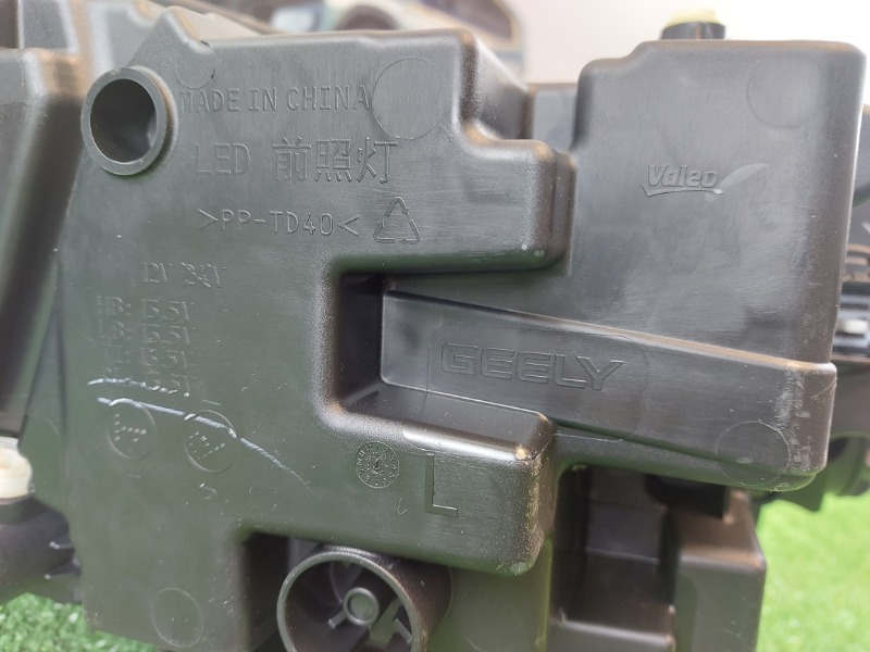 Фара передняя левая PREFACE