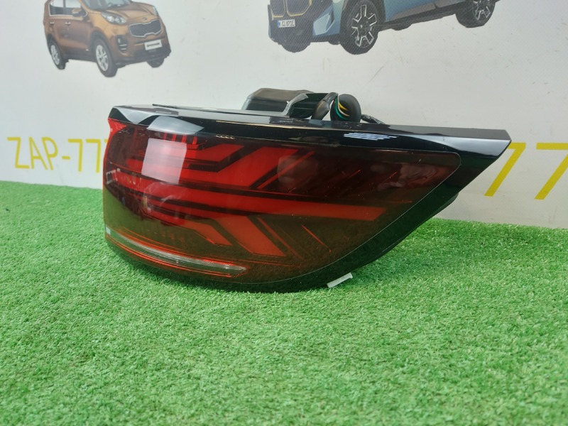 Фонарь передний правый D9