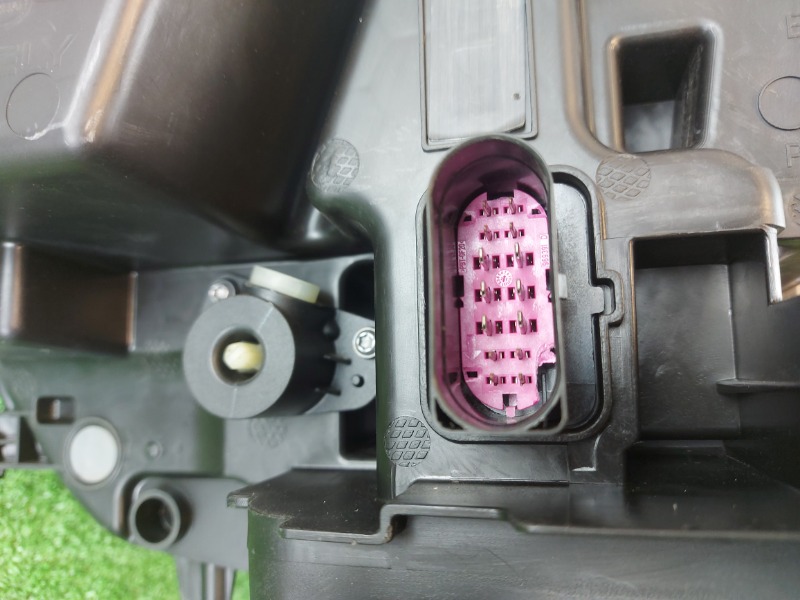 Фара передняя левая ATLAS PRO