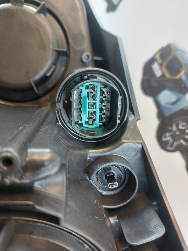 Фара передняя правая CEED 3 CD