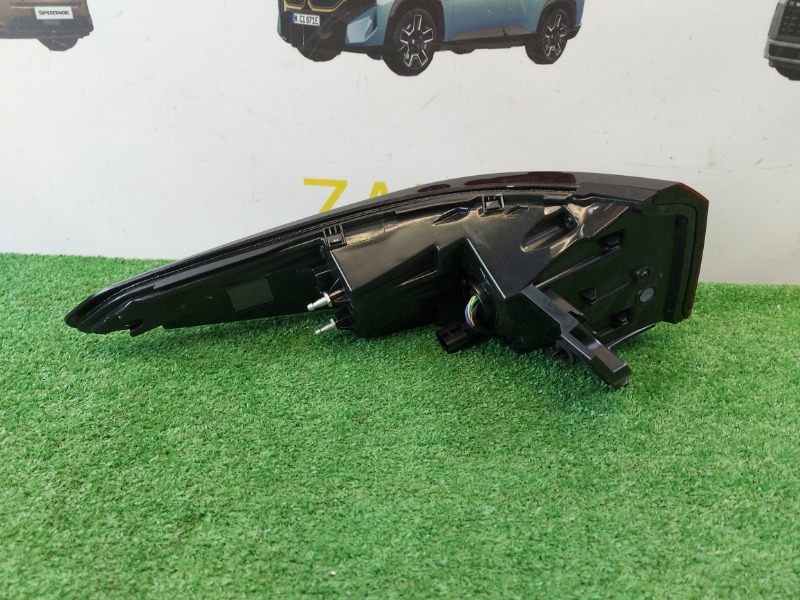 Фонарь задний правый JS6