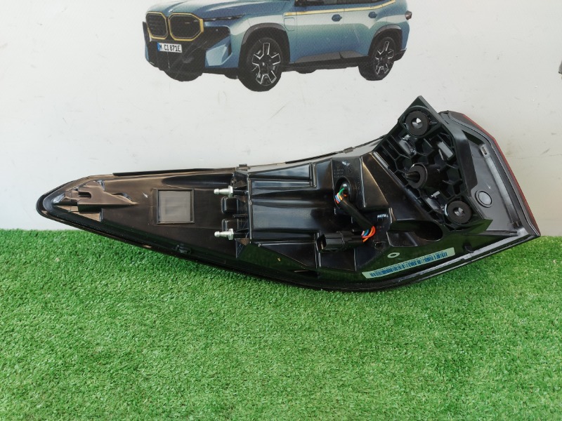 Фонарь задний правый JS6