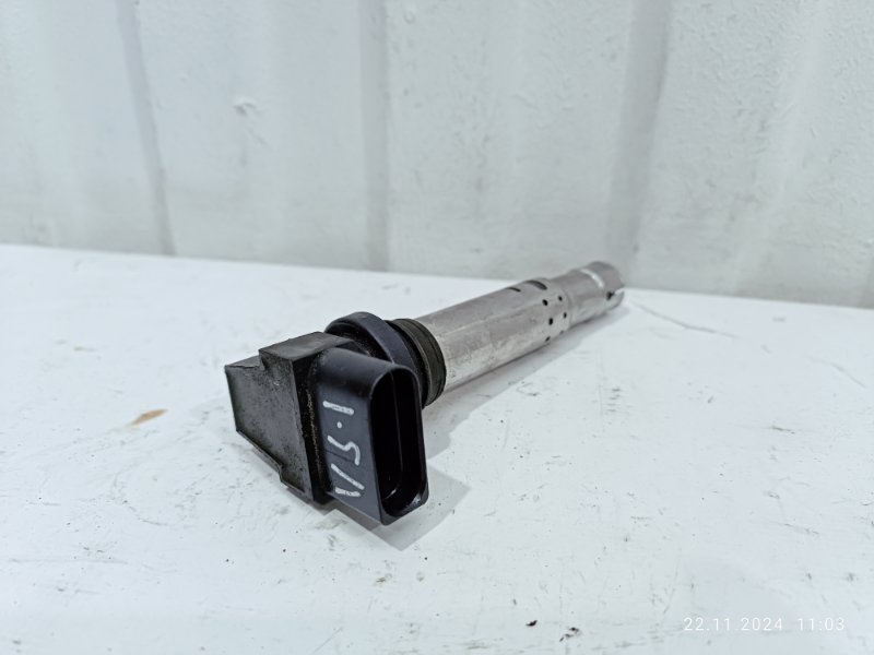 Катушка зажигания Volkswagen Jetta 2013 CAX CAXA 036905715C Б/У
