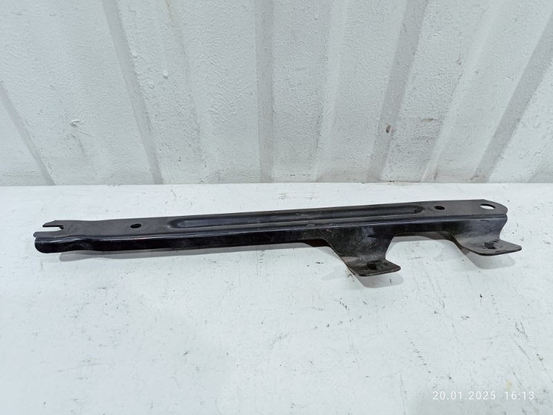 Кронштейн подрамника задний правый Q50 2014 M274.930