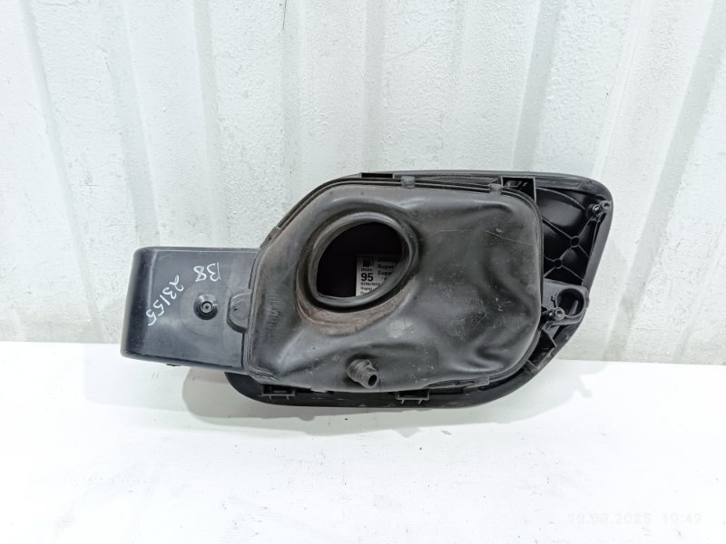 Лючок бензобака Passat 2015 B8 CJSA Лючок бензобака Passat 2015 B8 CJSA