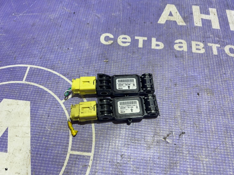 Запчасть датчики удара Suzuki Grand Vitara 2013 JB424X J24B 3893065J30 контрактная Датчики удара Suzuki Grand Vitara 2013 JB424X J24B 3893065J30 контрактная