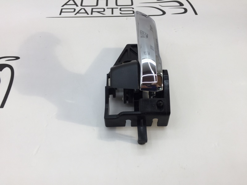 Ручка двери внутренняя левая SX4/S-Cross 2014 M16A