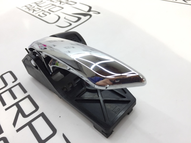 Ручка двери внутренняя левая SX4/S-Cross 2014 M16A