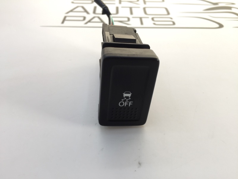 Кнопка антипробуксовочной системы Suzuki SX4/S-Cross 2014 M16A 3758557L00 контрактная