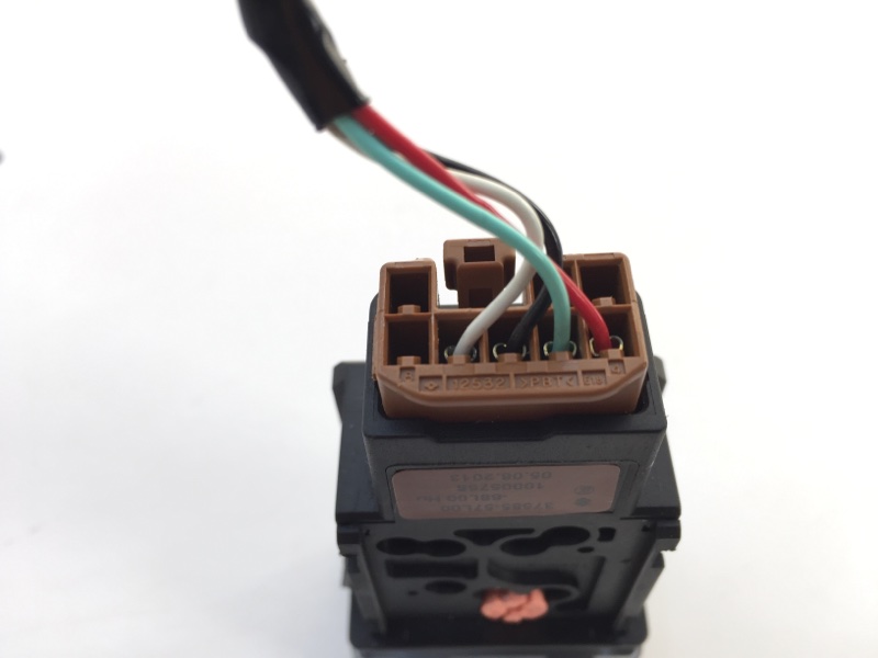 Кнопка антипробуксовочной системы SX4/S-Cross 2014 M16A