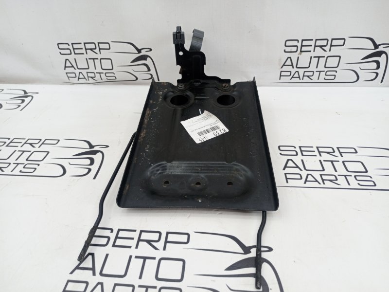 Площадка аккумулятора Suzuki Grand Vitara 2013 JB424X J24B 3366065J00 контрактная