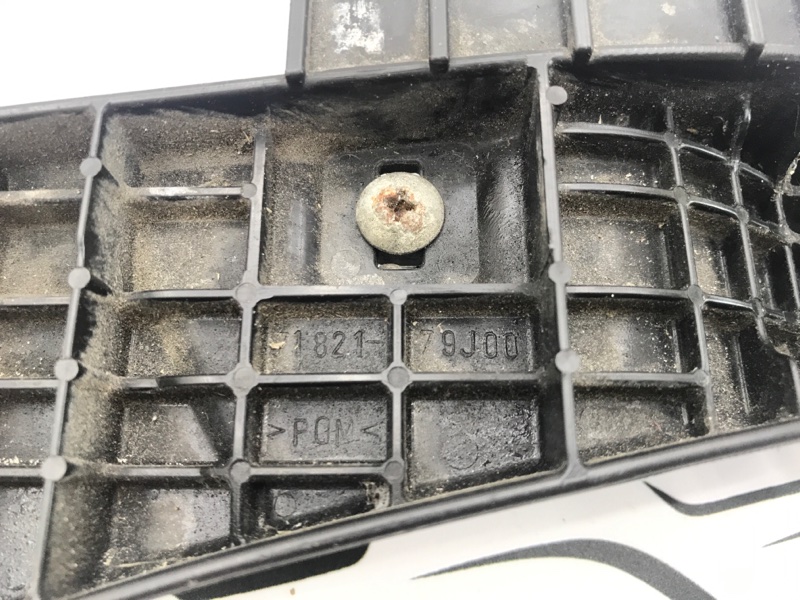 Крепление бампера заднее правое SX 4 2006 YA21S M16A Крепление бампера заднее правое SX 4 2006 YA21S M16A