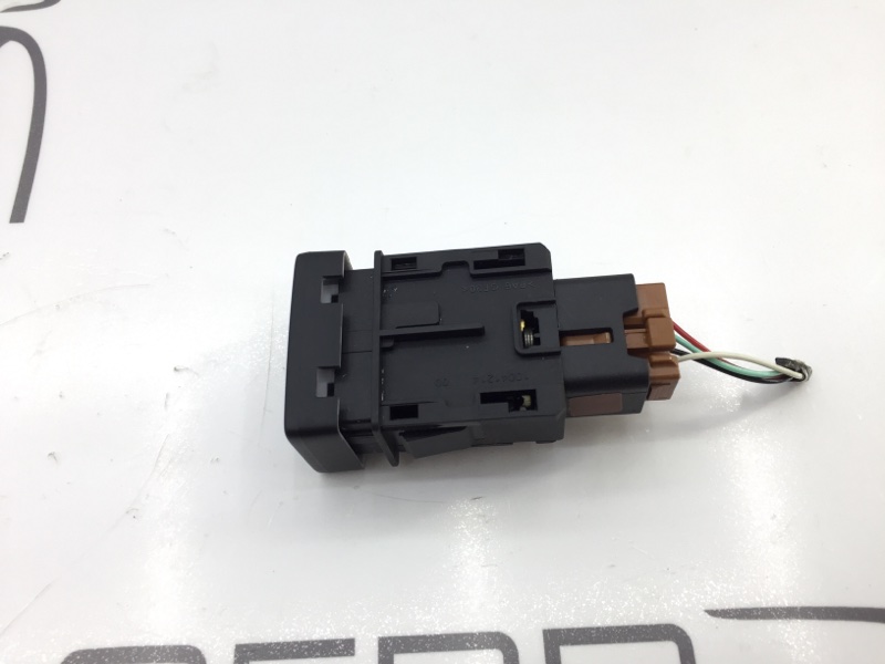 Кнопка антипробуксовочной системы SX4/S-Cross 2013 M16A