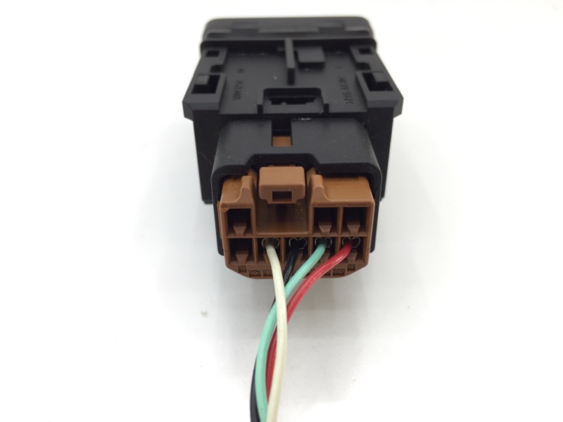 Кнопка антипробуксовочной системы SX4/S-Cross 2013 M16A