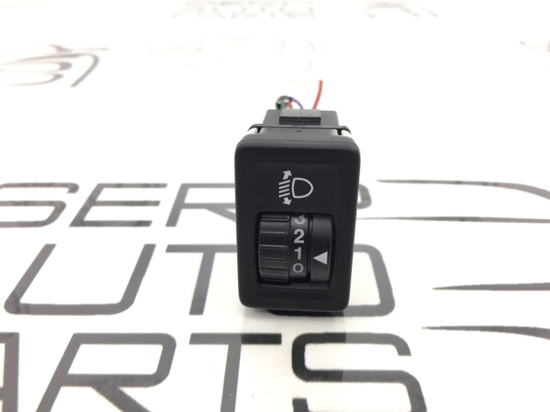 Кнопка корректора фар Suzuki SX4/S-Cross 2014 M16A контрактная