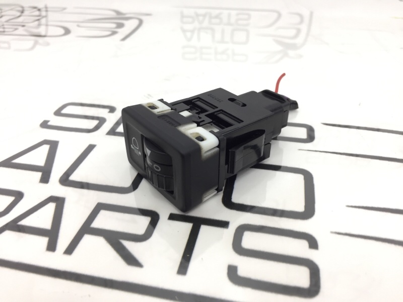 Кнопка корректора фар Suzuki SX4/S-Cross M16A