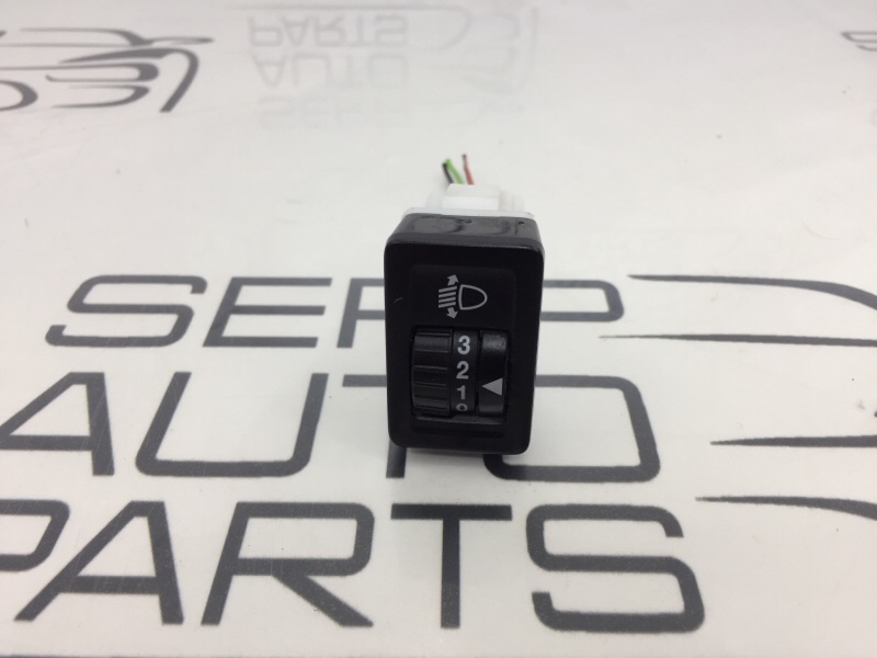 Запчасть кнопка корректора фар Suzuki SX 4 2008 EYA21S M16A 3518051KA0 контрактная Кнопка корректора фар Suzuki SX 4 2008 EYA21S M16A 3518051KA0 контрактная