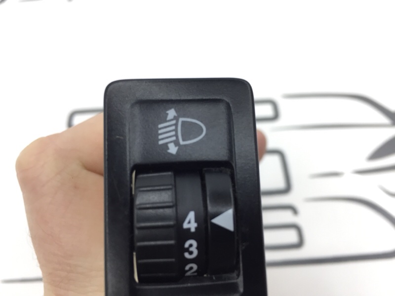 Кнопка корректора фар SX 4 2008 EYA21S M16A Кнопка корректора фар SX 4 2008 EYA21S M16A
