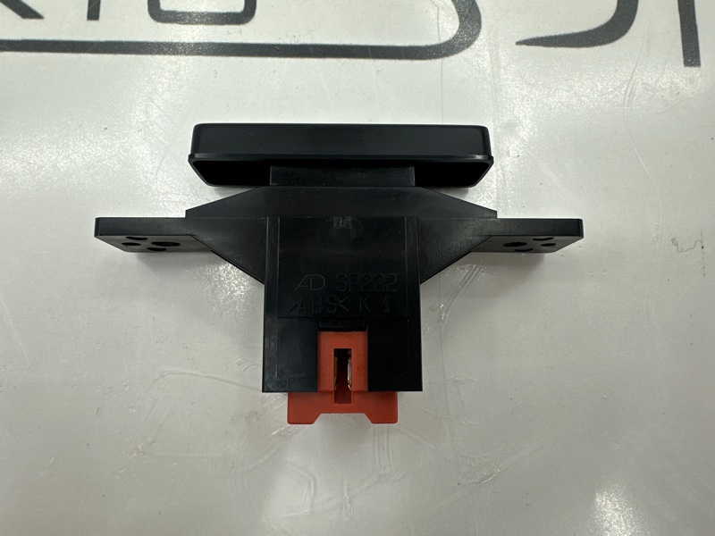 Кнопка аварийки Grand Vitara 2012 TD54W J24B 2.4