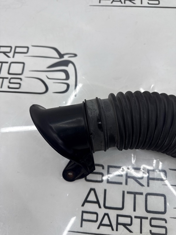 Патрубок воздухозаборника SX 4 2009 EYA21S M16A