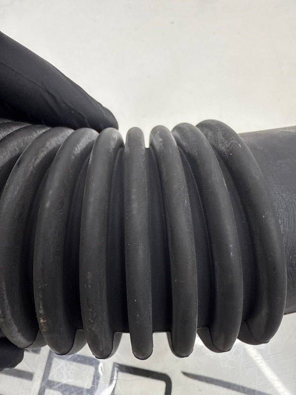 Патрубок воздухозаборника SX 4 2009 EYA21S M16A