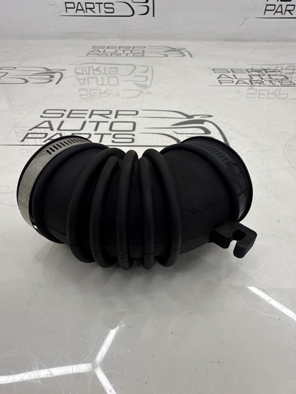 Патрубок воздушного фильтра SX 4 2009 EYA21S M16A