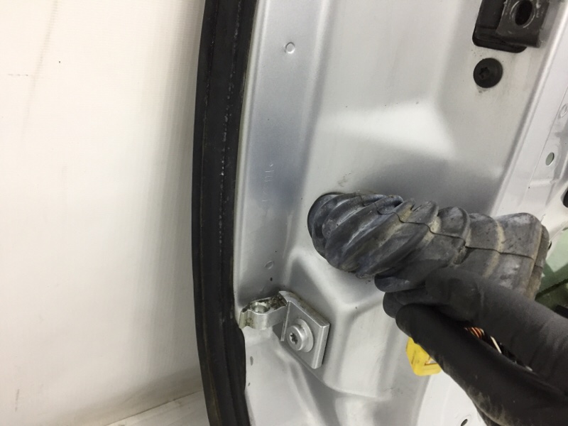 Дверь передняя правая Octavia 2011 A5 BSE Дверь передняя правая Octavia 2011 A5 BSE