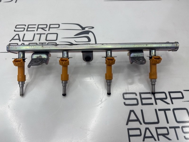 Топливная рампа с форсунками Suzuki SX 4 2012 EYA21S M16A 1571055L00 контрактная