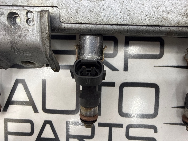 Топливная рампа с форсунками Note 2011 E11 1.4 CR14DE Топливная рампа с форсунками Note 2011 E11 1.4 CR14DE