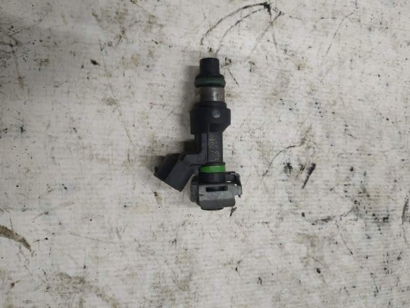 Форсунка топливная Teana J32 2.5