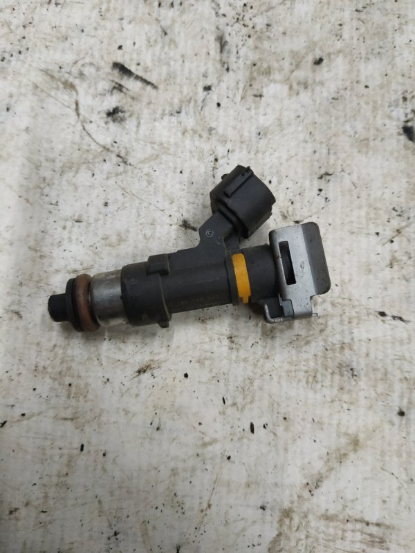 Форсунка топливная FX35 S50 VQ35DE