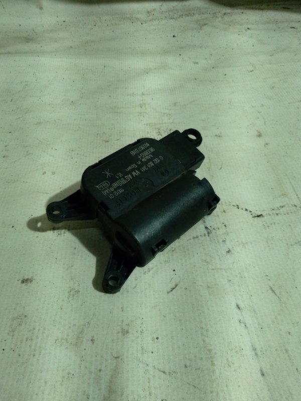 Моторчик заслонки печки Leon 2012 1.2 CBZ