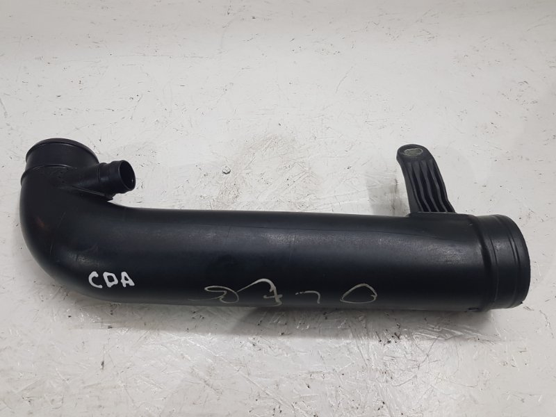 Патрубок интеркулера Octavia A5 CDA Патрубок интеркулера Octavia A5 CDA