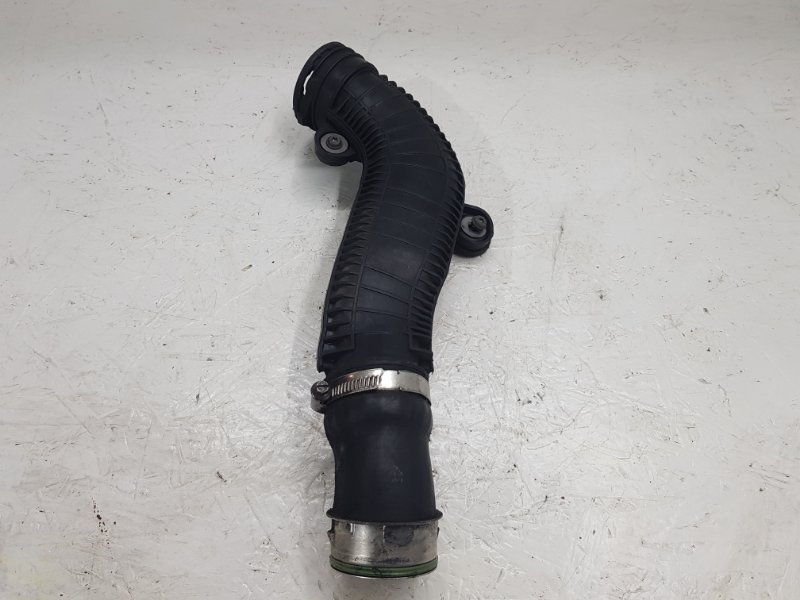 Патрубок интеркулера Octavia A5 CDA Патрубок интеркулера Octavia A5 CDA