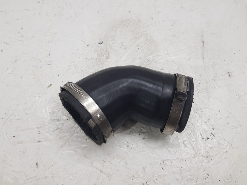 Патрубок интеркулера Skoda Octavia A5