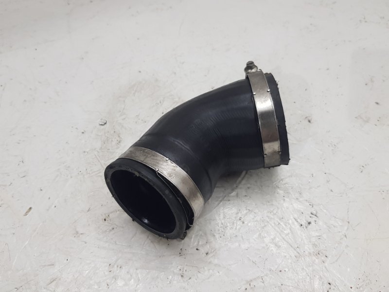 Патрубок интеркулера Octavia A5