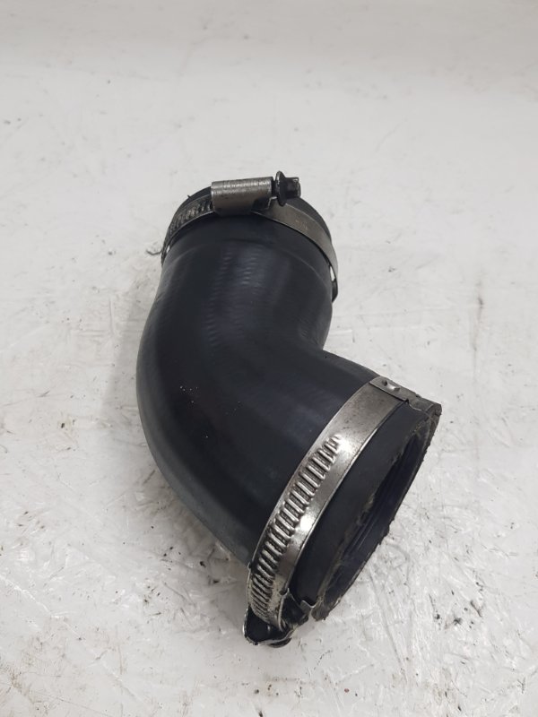 Патрубок интеркулера Octavia A5