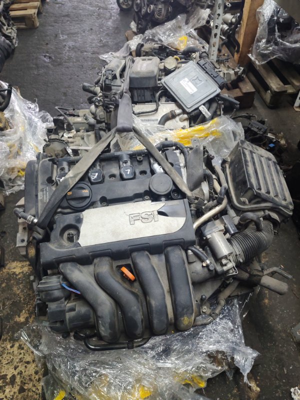 Двигатель Volkswagen Passat B6 2.0 06F100035A контрактная