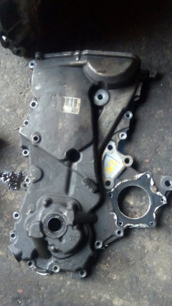 Крышка грм Toyota 1NZFE Крышка грм Toyota 1NZFE