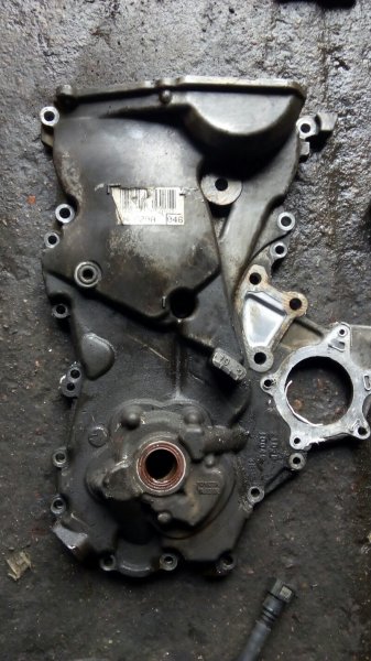 Крышка грм Toyota 1NZFE Крышка грм Toyota 1NZFE