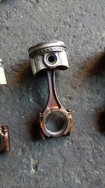 Поршень Toyota 1GFE Поршень Toyota 1GFE