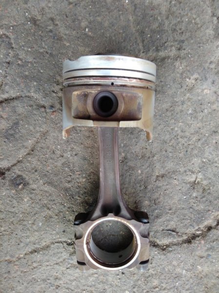 Поршень Toyota 4EFE Поршень Toyota 4EFE